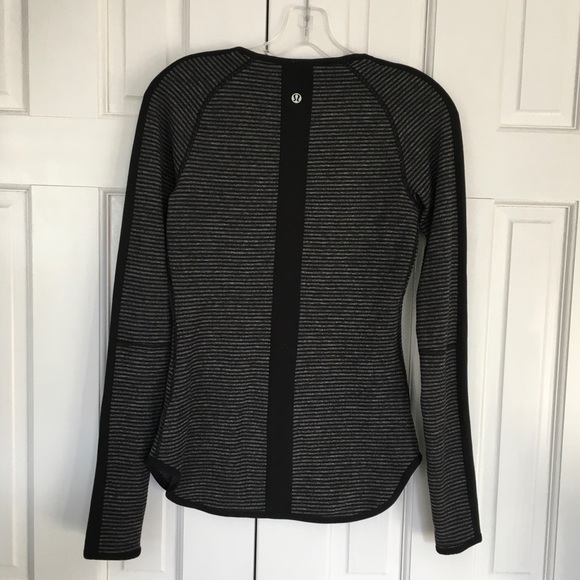 Lululemon Reversible Runder Under Long Sleeve Sz 4 - Picture 6 of 14